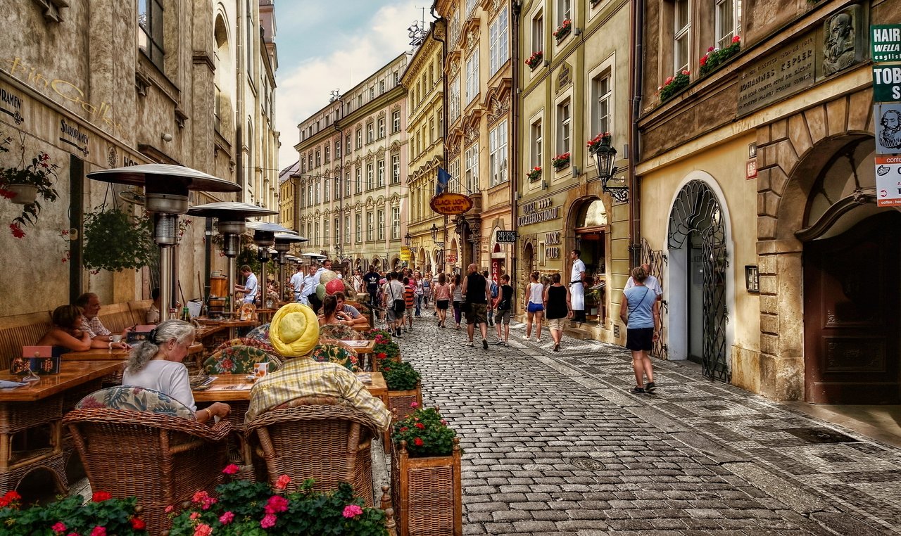 Прага, Варшава и Будапешт - самые привлекательные города для инвестиций